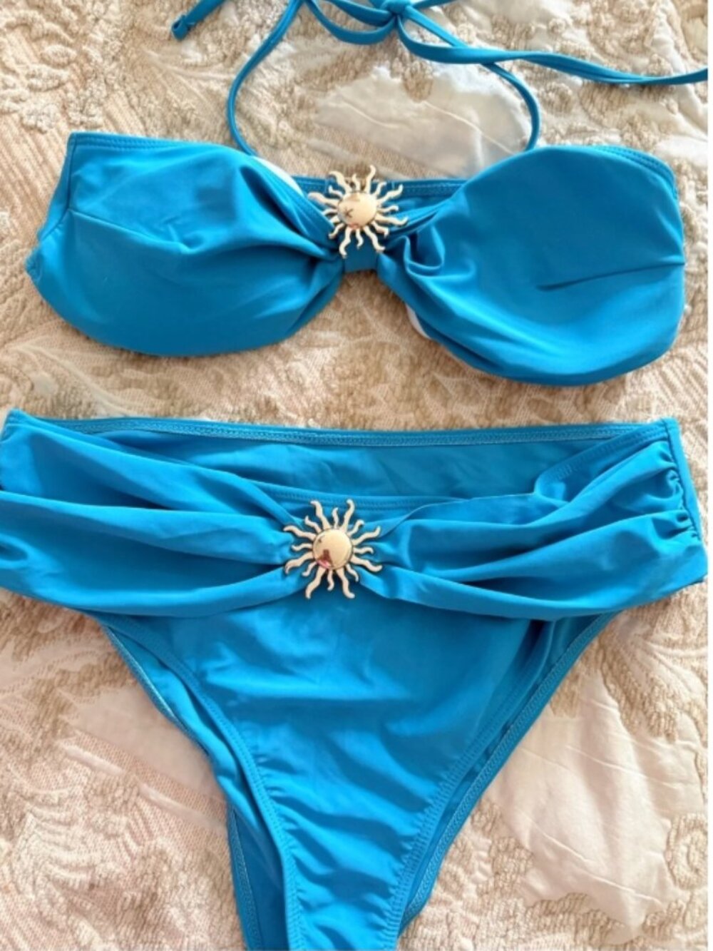 Brand new
Blue sun embellishment bikini set